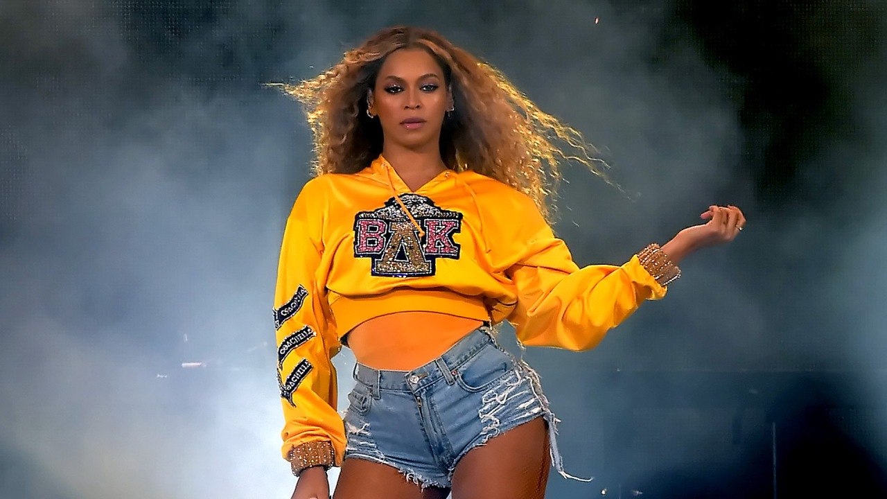 Escucha los éxitos de Beyonce con un toque clásico a la luz de las velas en Los Ángeles