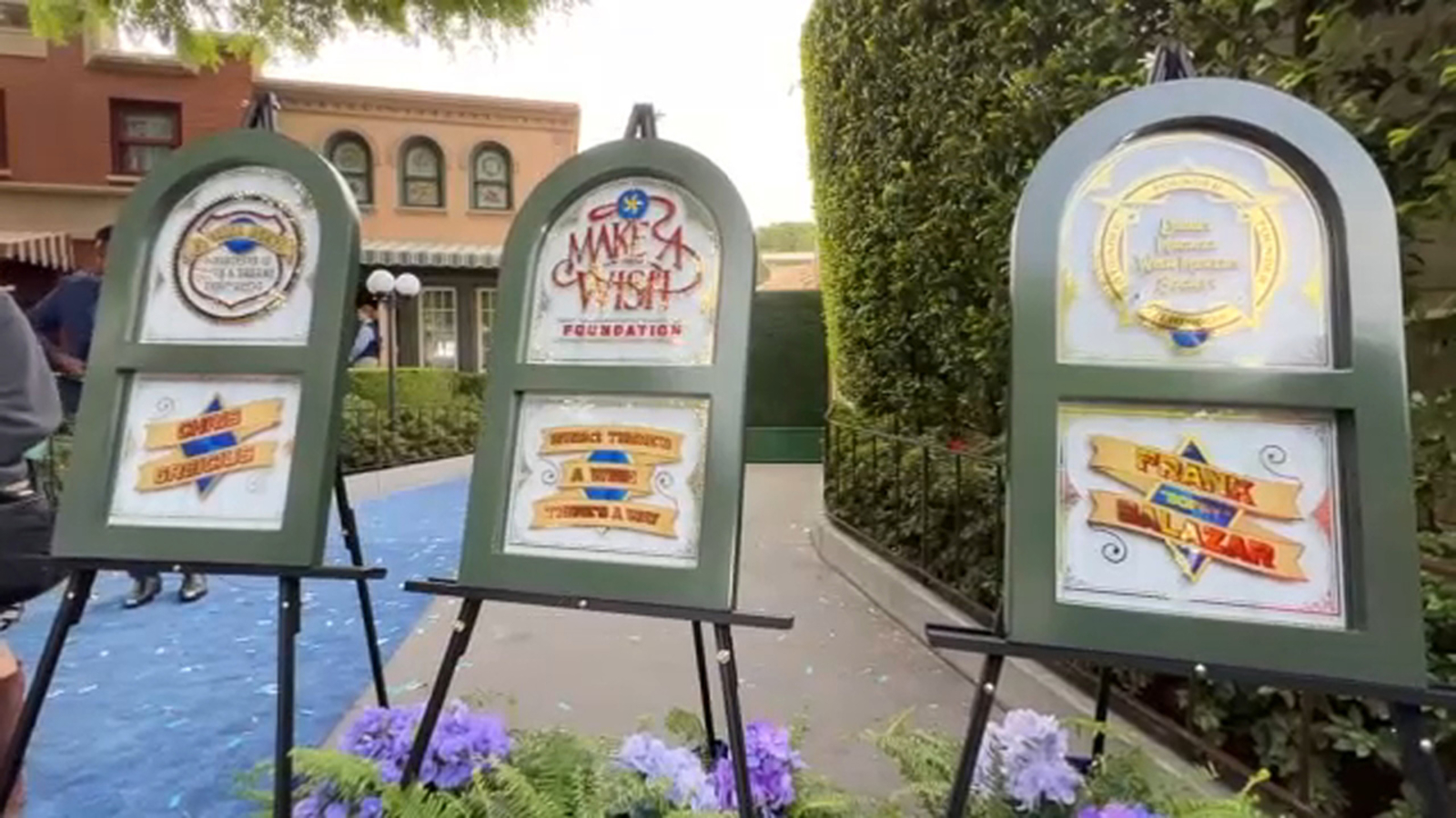Disneyland dedica 3 ventanas en Main Street a Make-A-Wish